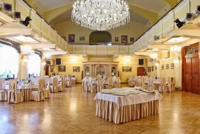 Centrum Konferencyjno - Bankietowe "U OSTROWSKICH"